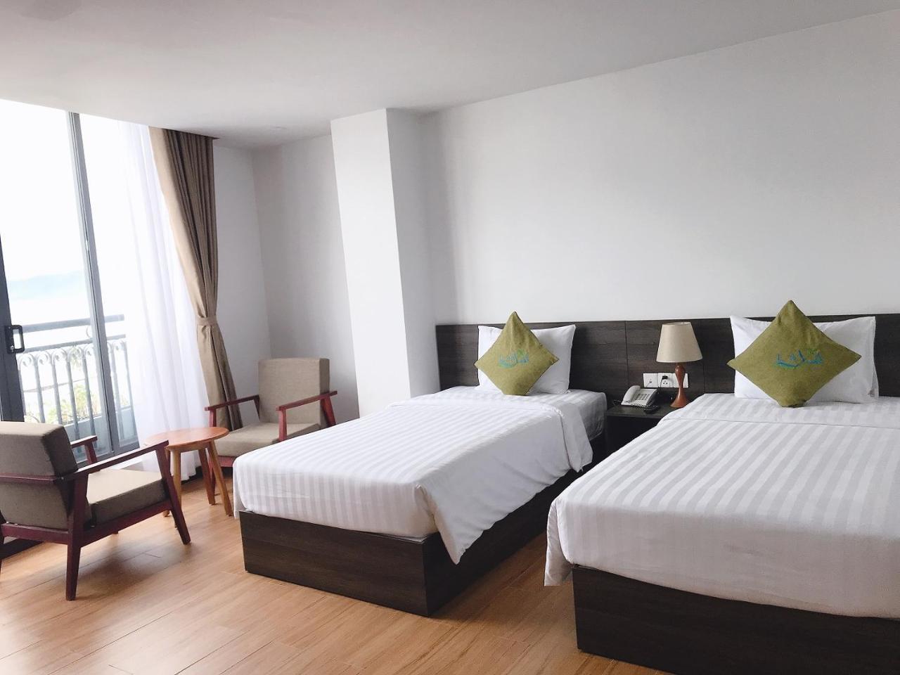Lava Hotel На Транг Екстериор снимка