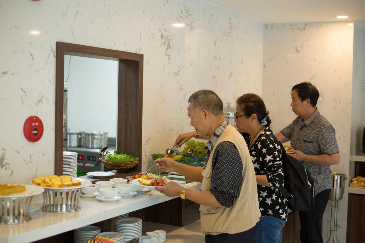Lava Hotel На Транг Екстериор снимка