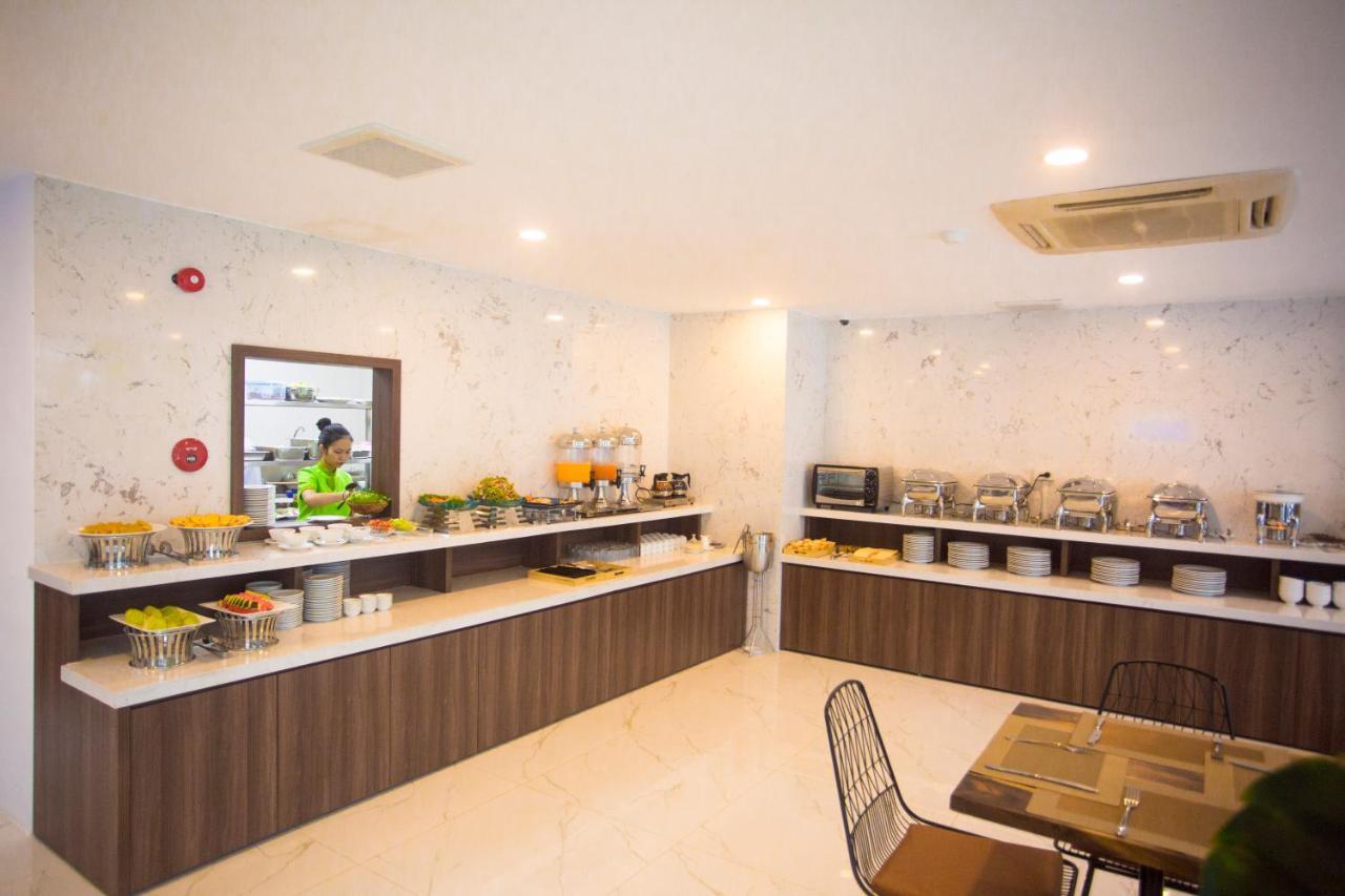 Lava Hotel На Транг Екстериор снимка