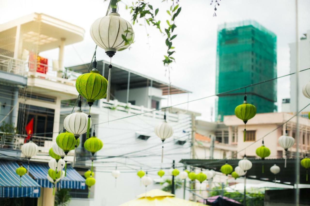Lava Hotel На Транг Екстериор снимка