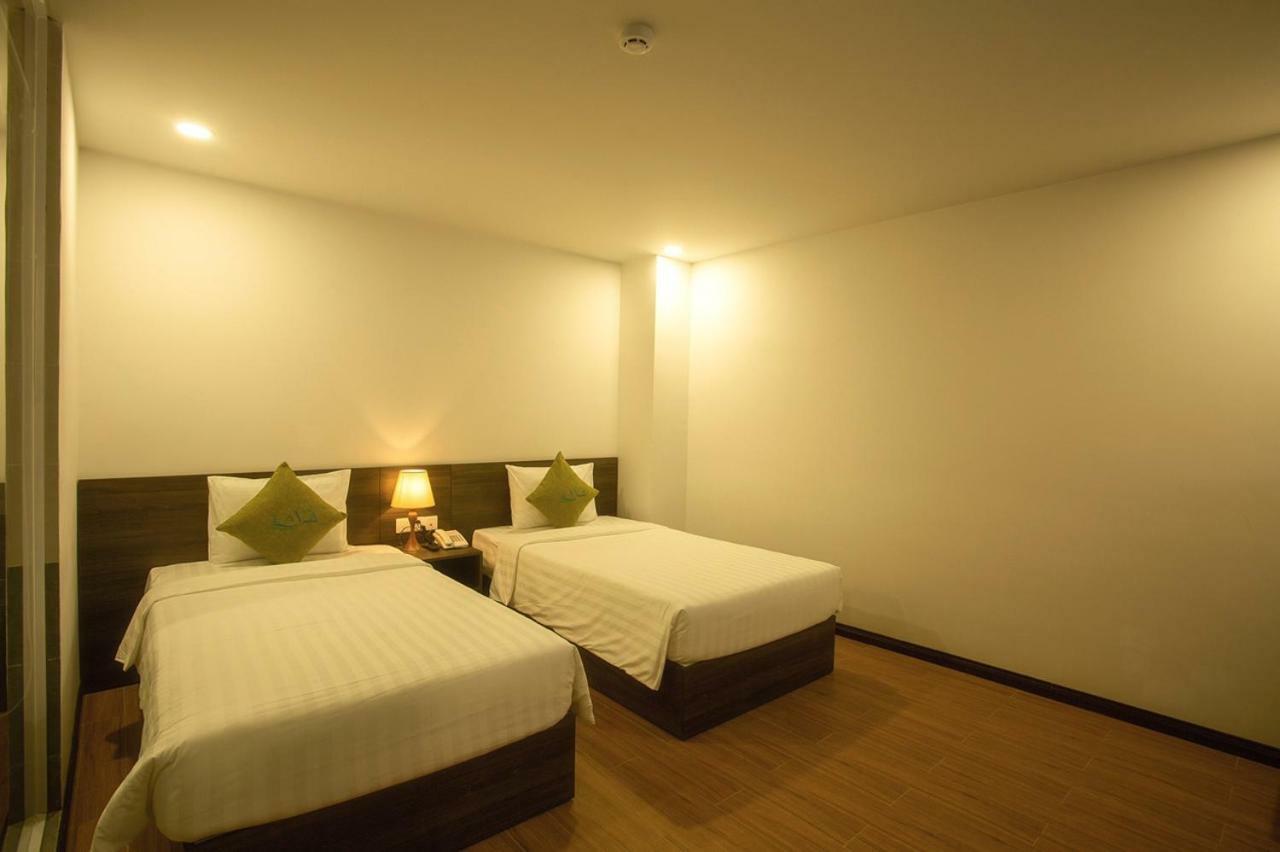 Lava Hotel На Транг Екстериор снимка