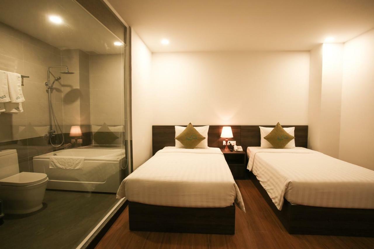 Lava Hotel На Транг Екстериор снимка