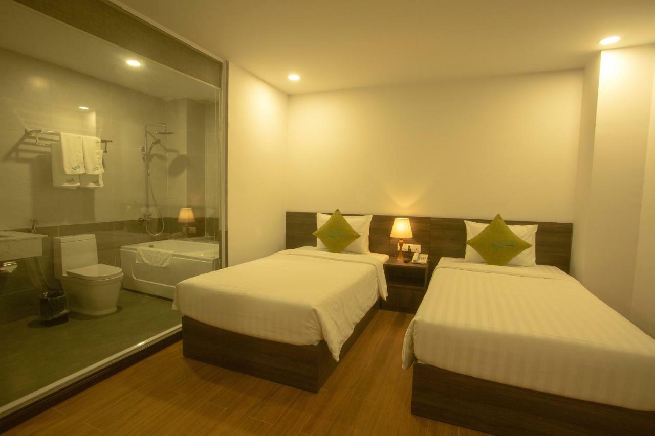 Lava Hotel На Транг Екстериор снимка