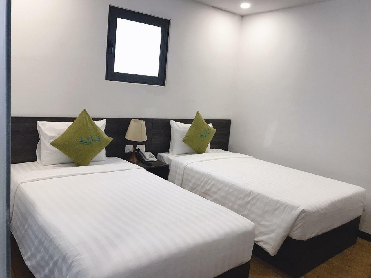 Lava Hotel На Транг Екстериор снимка