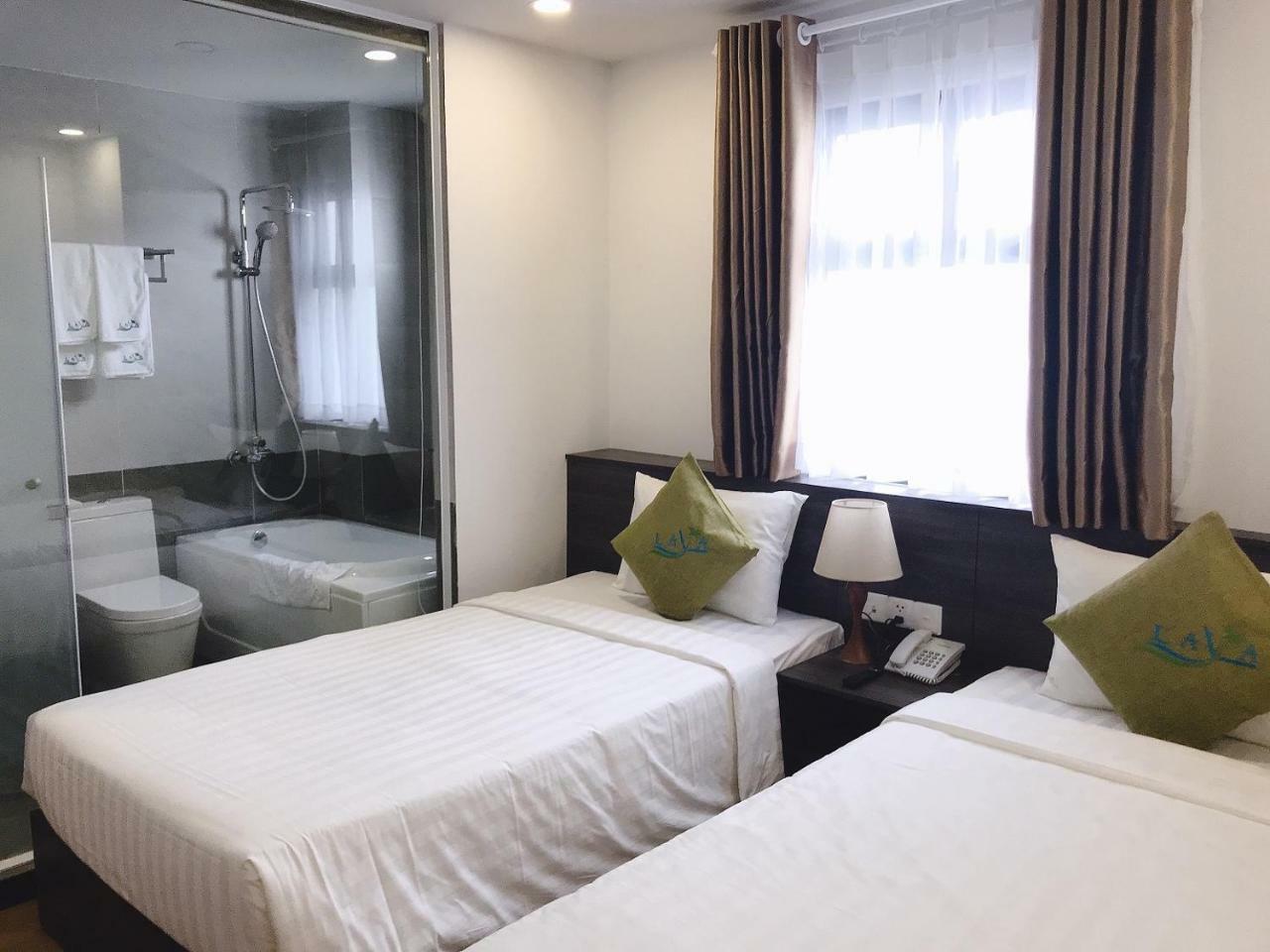 Lava Hotel На Транг Екстериор снимка